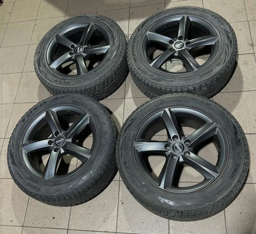 R18 alloy rim