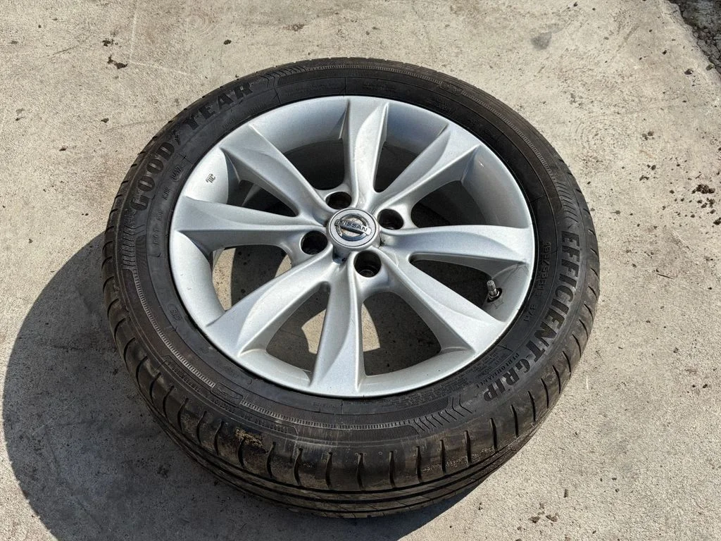 R16 alloy rim D03003VU1B