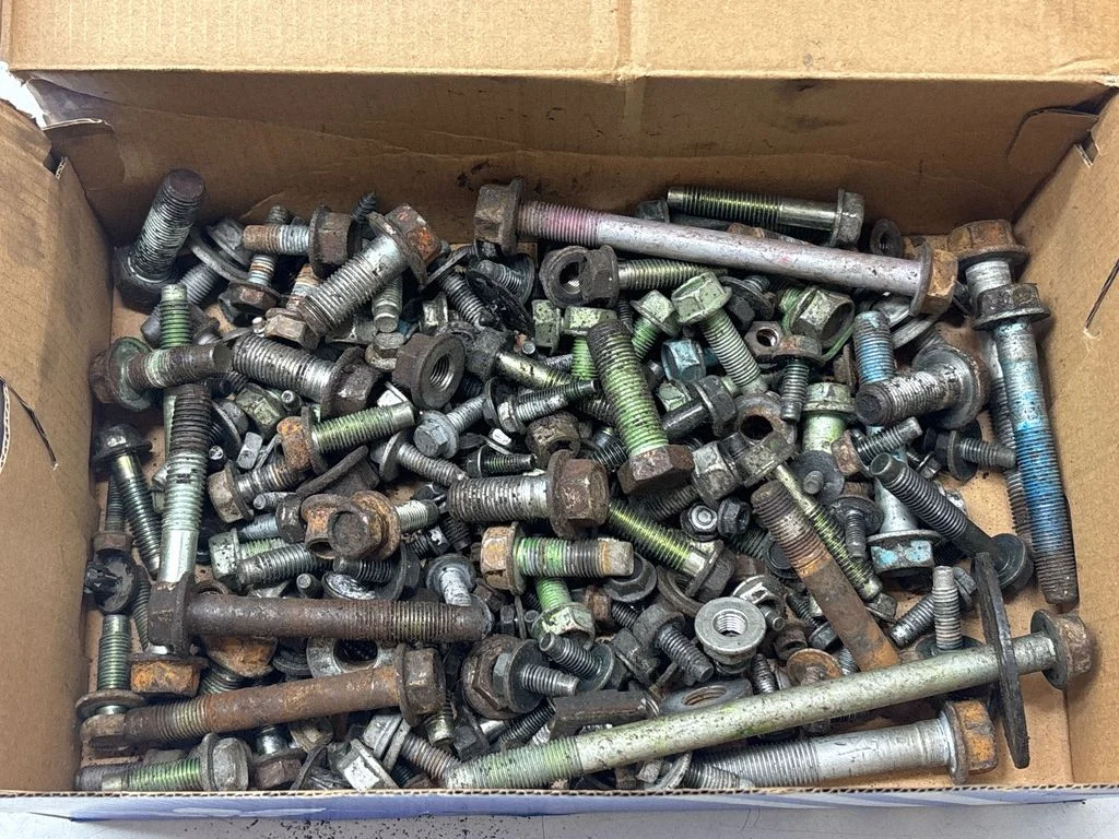 Nuts/bolts