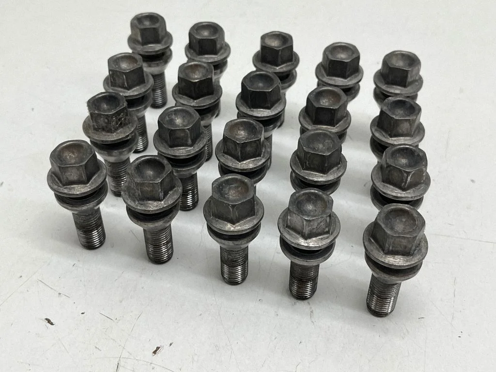 Nuts/bolts