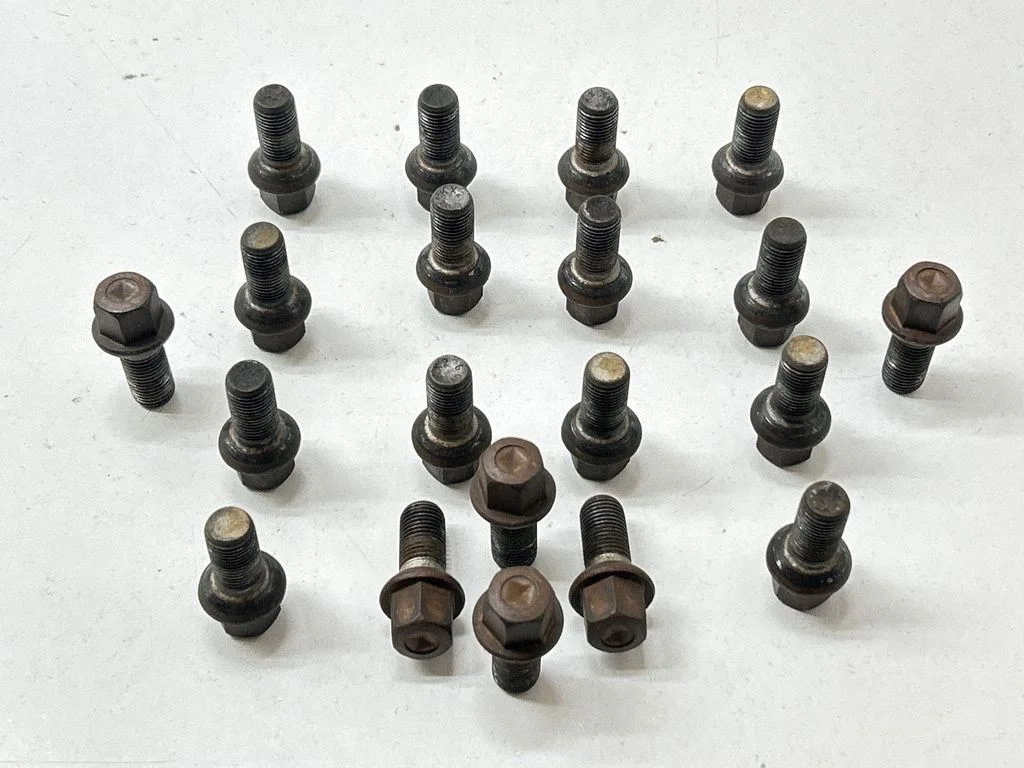 Nuts/bolts
