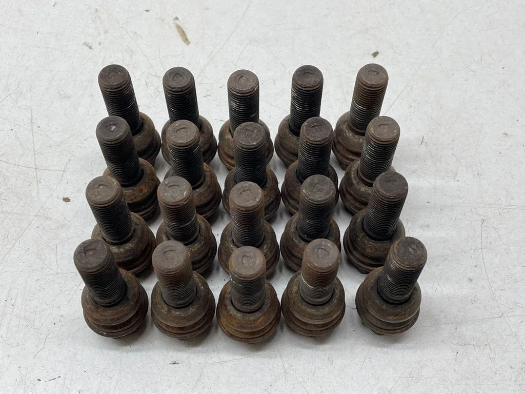 Nuts/bolts
