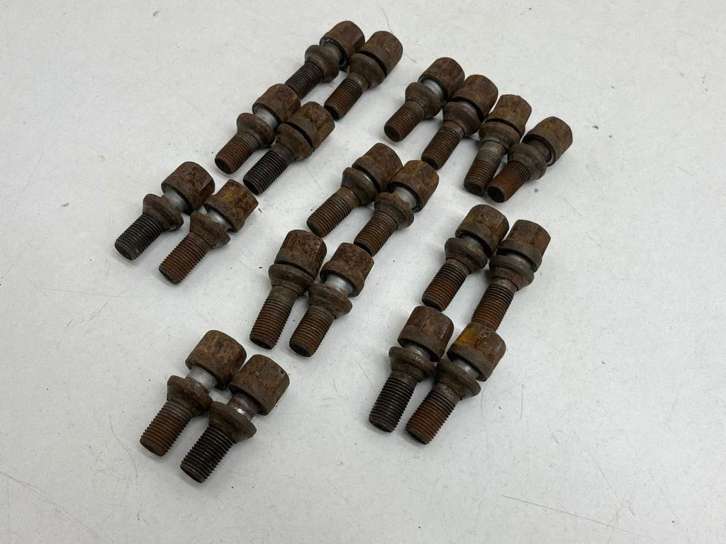 Nuts/bolts
