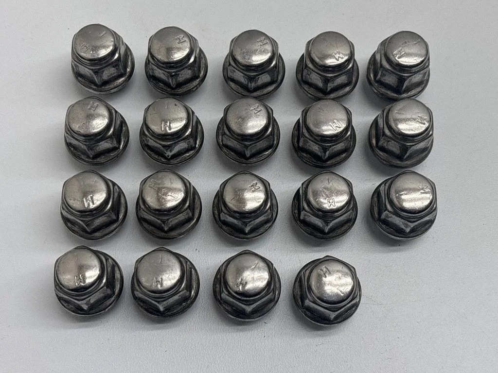 Nuts/bolts