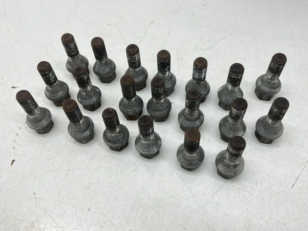 Nuts/bolts