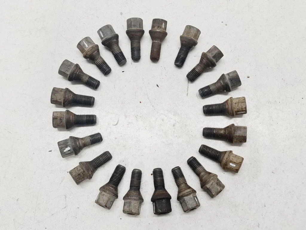 Nuts/bolts