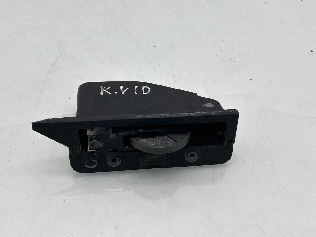 Sliding door check strap stopper – Citroen Berlingo (2008-2018)