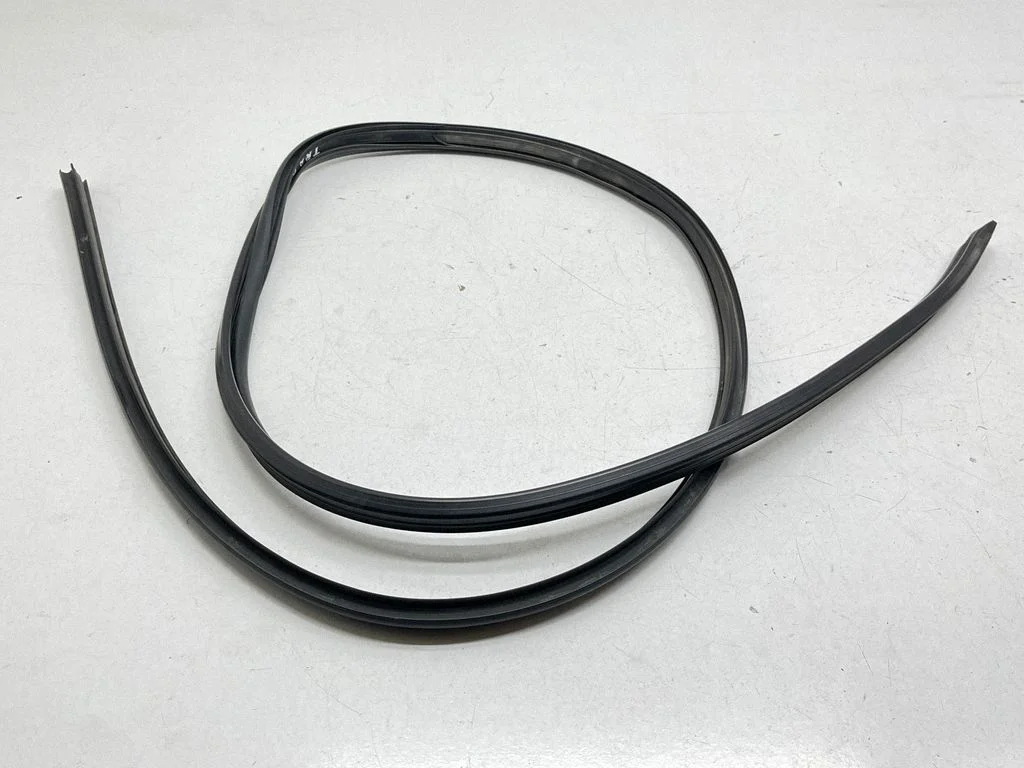 Sliding door rubber seal – Peugeot Traveller (2016-)