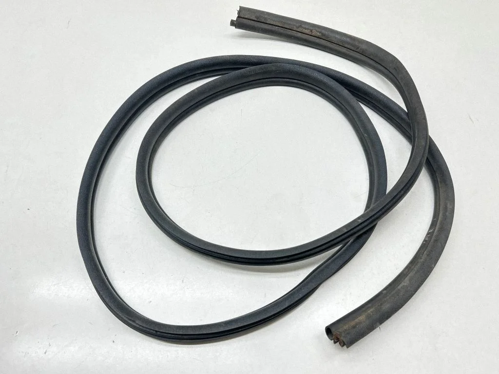 Sliding door rubber seal – Renault Kangoo II (2014-2021)