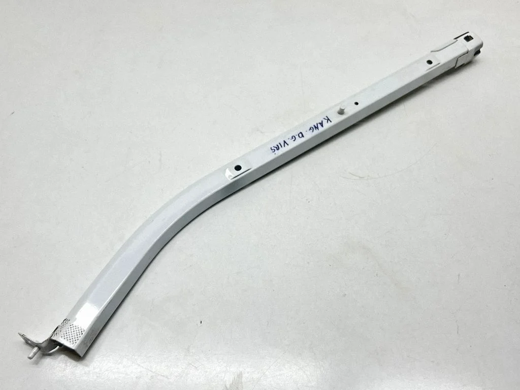 Liugukse ülemine juhtsiin 781516787R