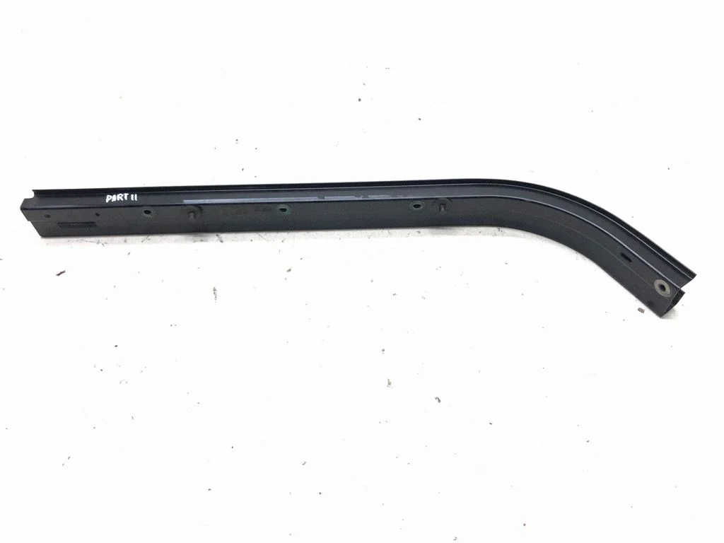 Liugukse ülemine juhtsiin – Peugeot Partner (2008-2014)