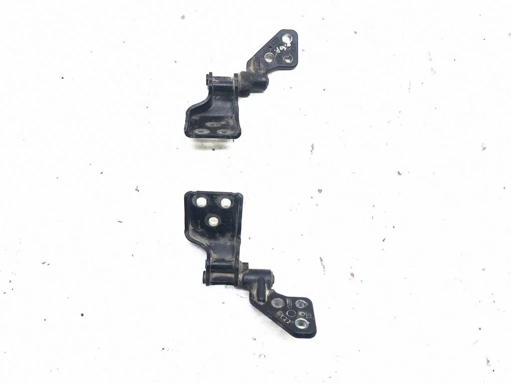 Laadimisukse hingede komplekt – Citroen Berlingo (2008-2018)