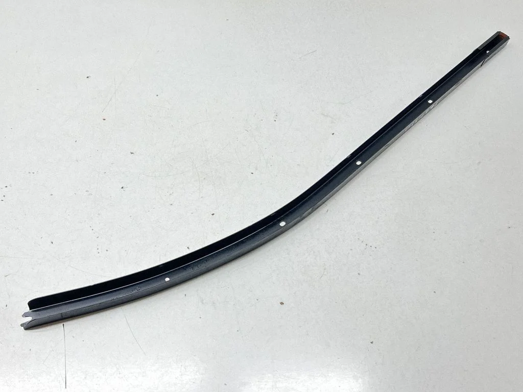 Sliding door upper top rail – Volkswagen Transporter - Caravelle T6 (2016-)