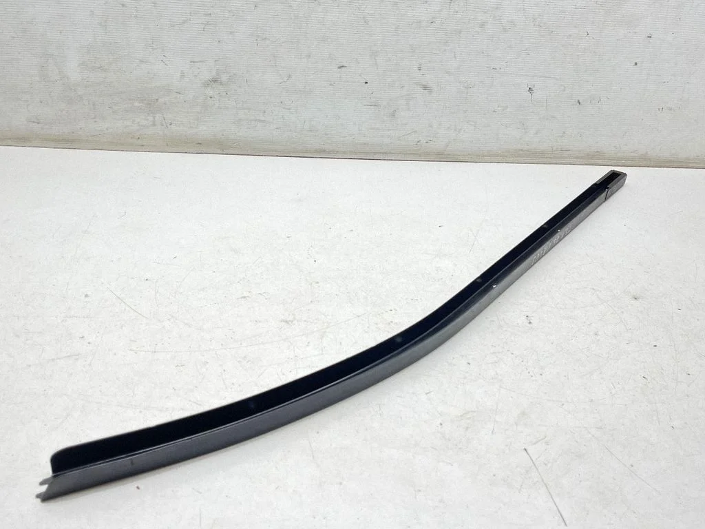 Sliding door upper top rail – Volkswagen Transporter - Caravelle T5 (2003-2015)