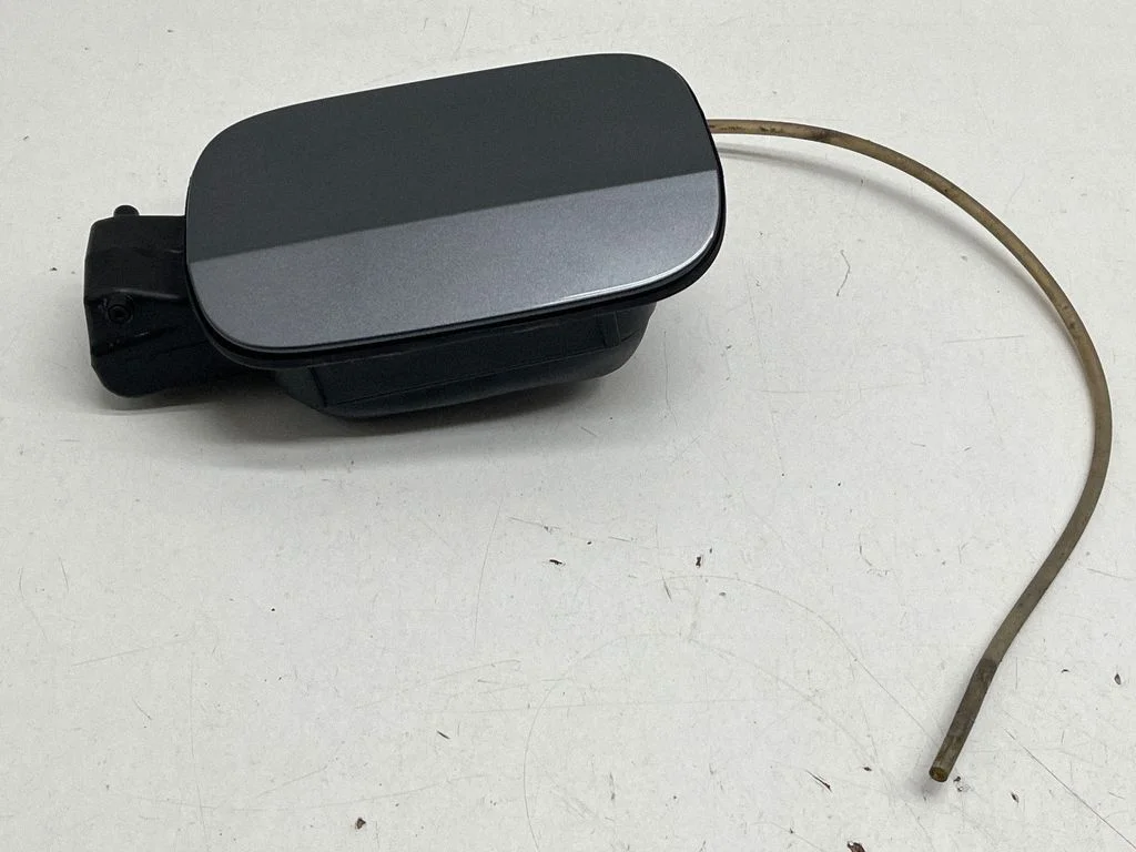 Kütusepaagi kork 561809857F