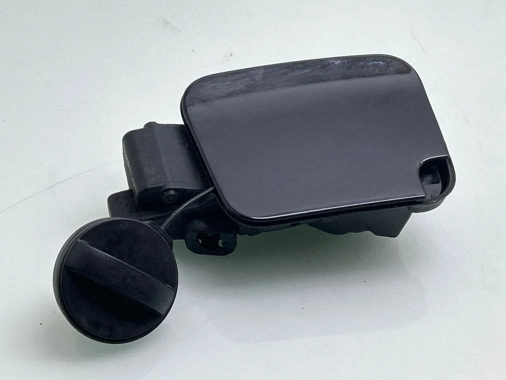 Degvielas tvertnes vāciņš 9809503280