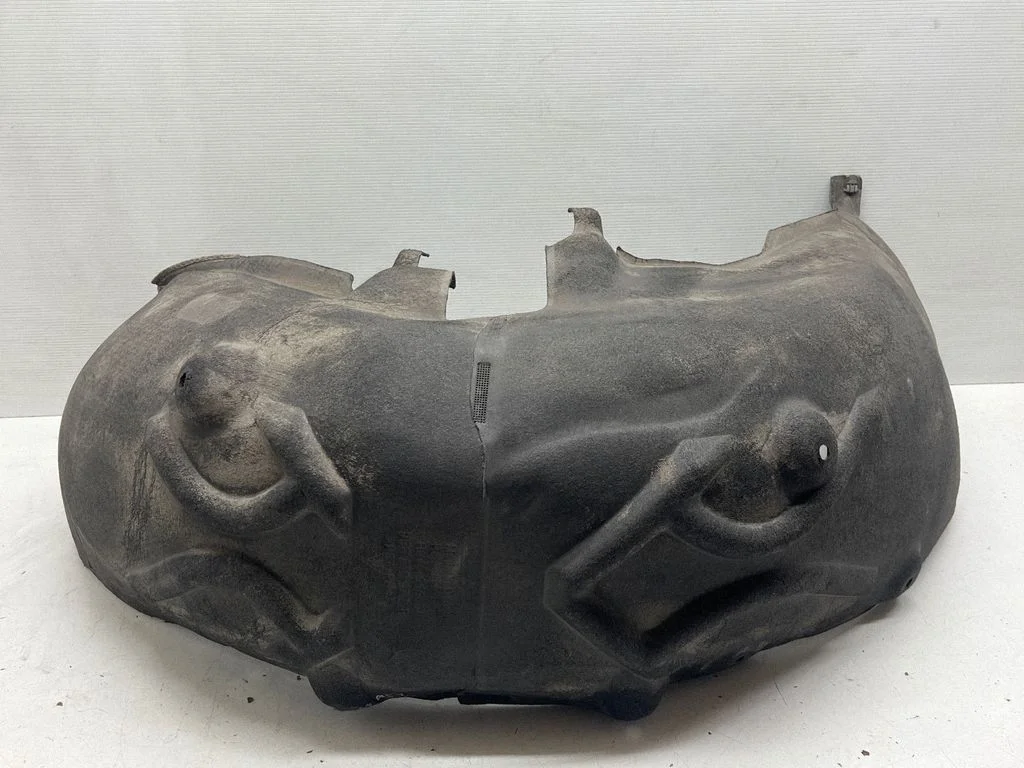 Tagumine poritiivakate 95810972E