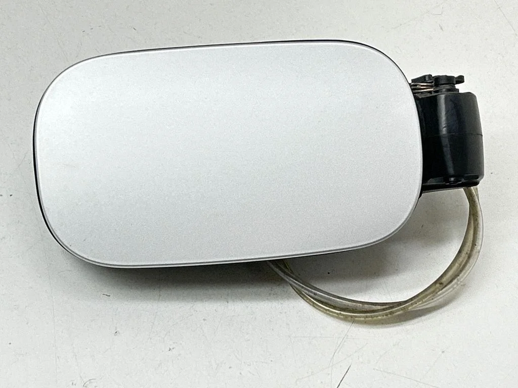 Degvielas tvertnes vāciņš V426MY19