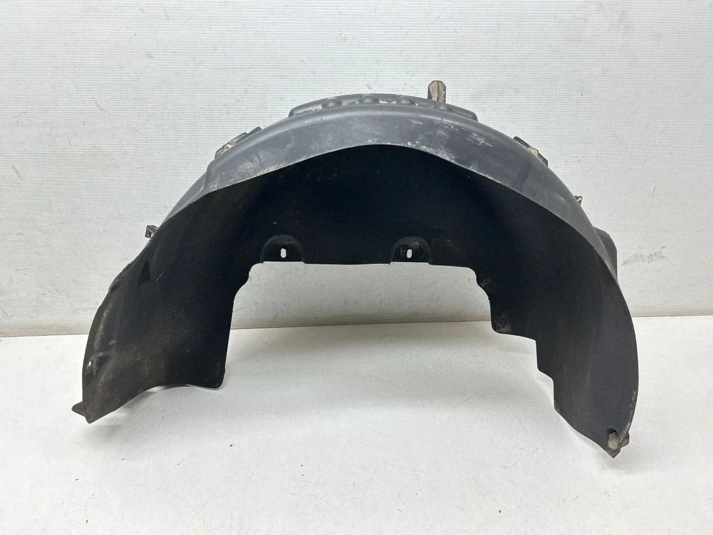 Rear arch fender liner splash guards 9810967880