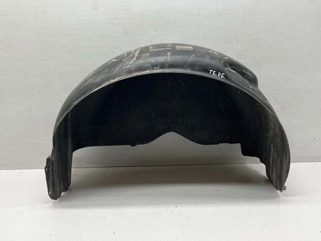 Rear arch fender liner splash guards 7H0810972C