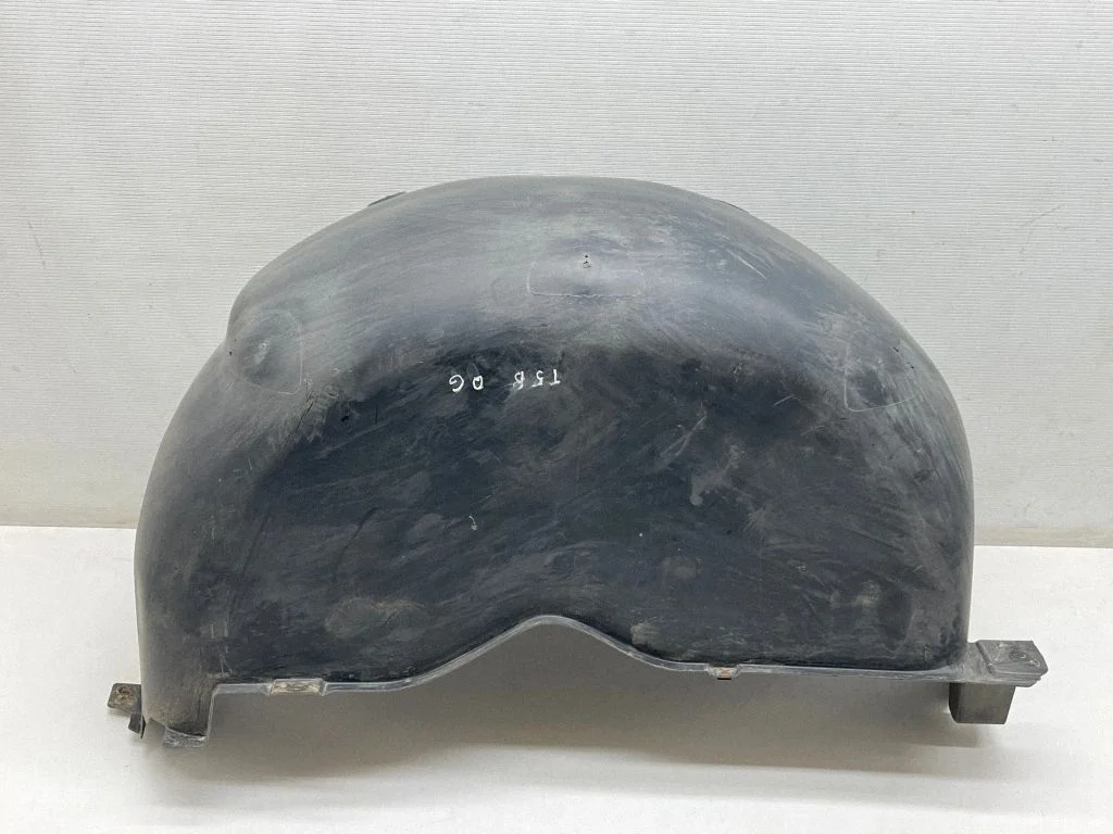 Rear arch fender liner splash guards 7H0810972C