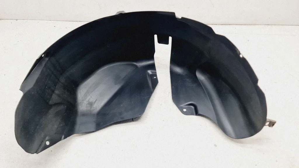 Tagumine poritiivakate 767499U00A – Nissan Note (E11) (2006-2014)