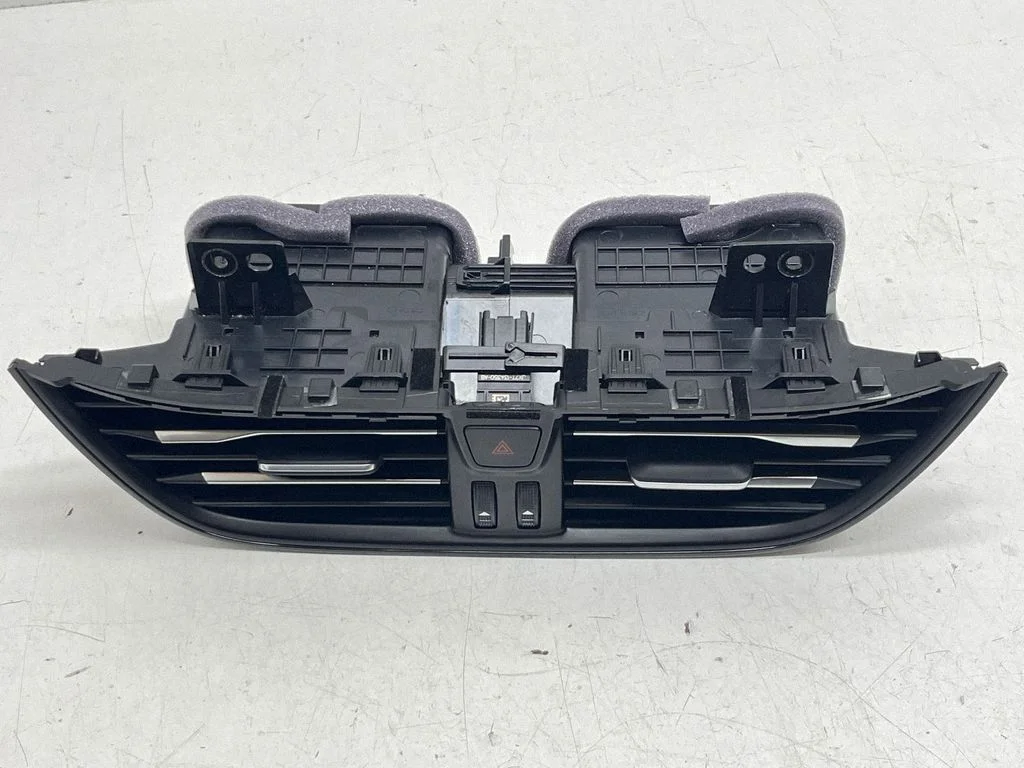 Centrālās gaisa restītes – Ford Escape (2001-)