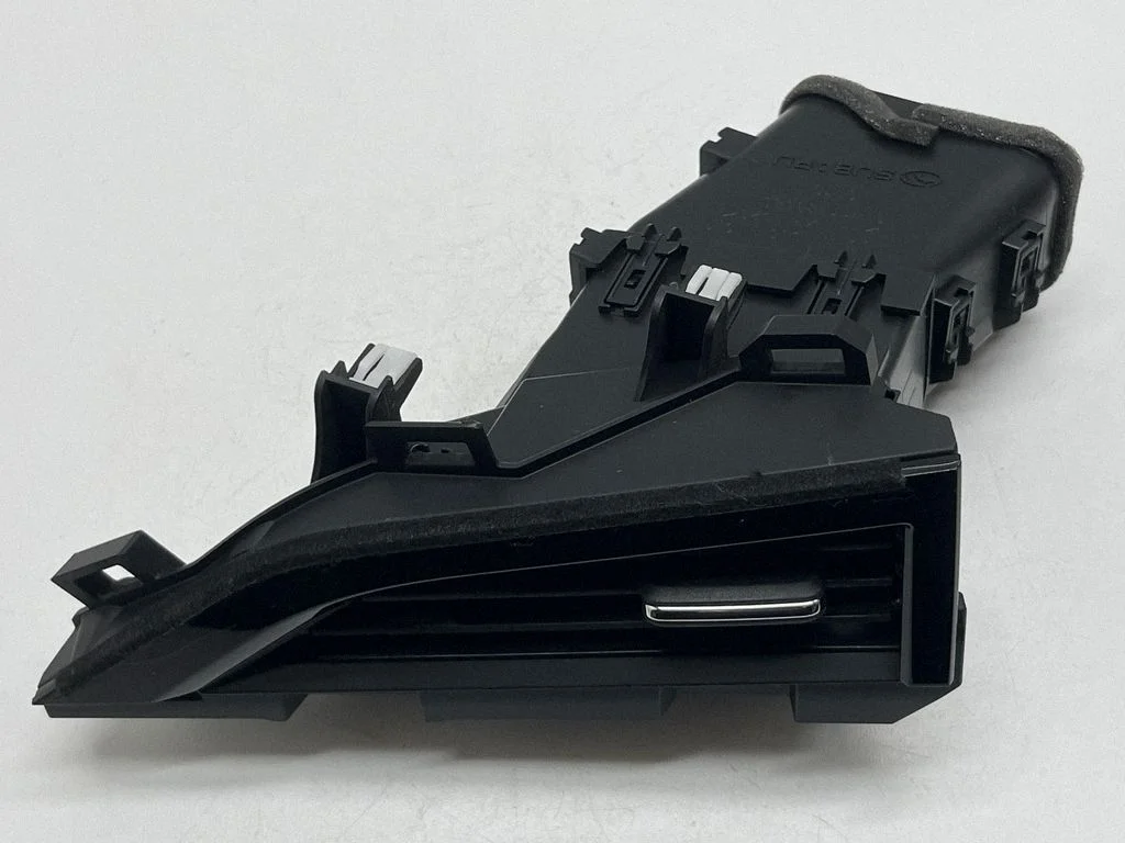 Centrālās gaisa restītes – Subaru Outback (BT) (2019-)
