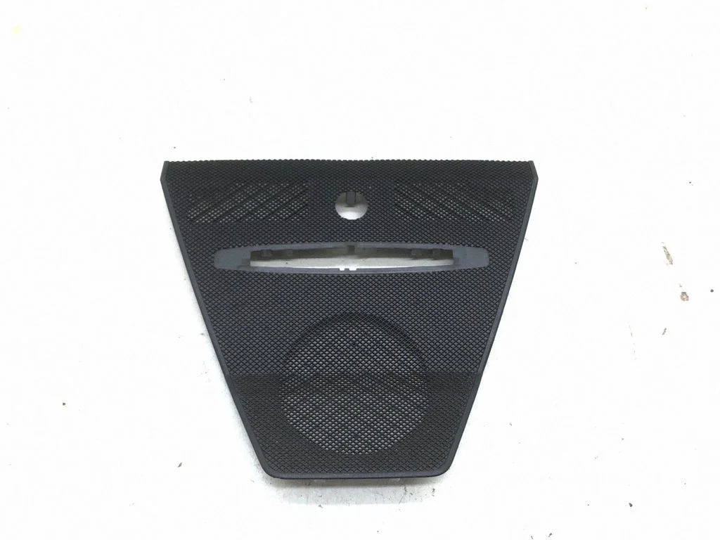 Dash center speaker trim cover – Mercedes-Benz E-Class W212 (2009-2016)