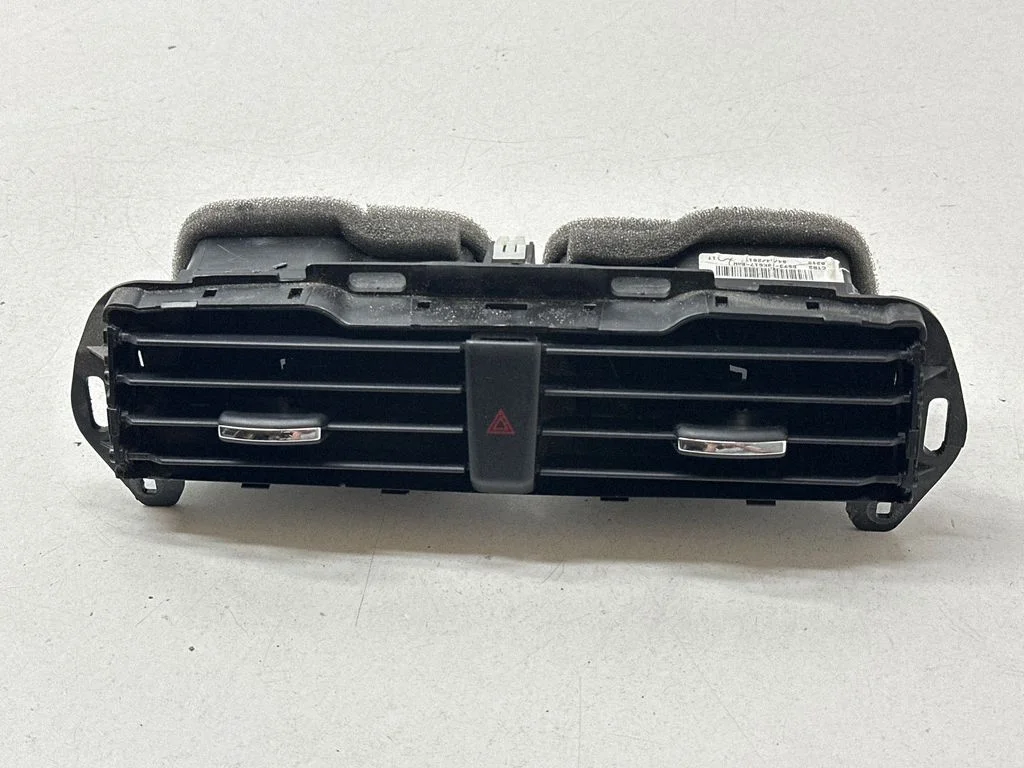Centrālās gaisa restītes DS7319K617BAW