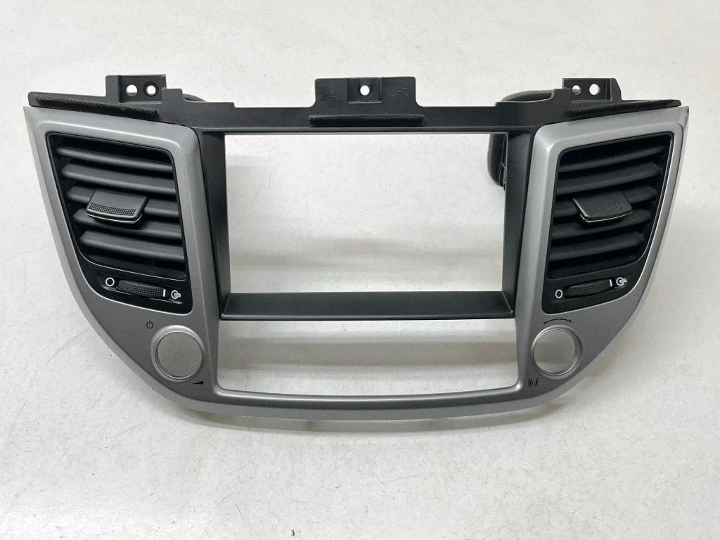 Dash center air vent grill 84740D7100
