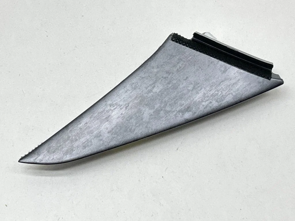 Dashboard glove box trim 847M0AT900