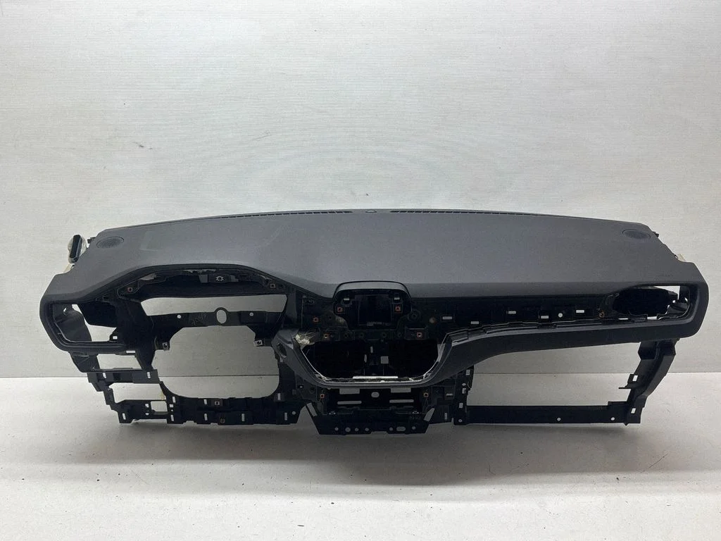 Armatuurlaud 3033079X8B
