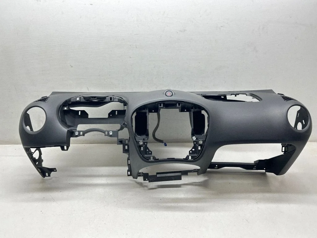 Dashboard 682001KA0A