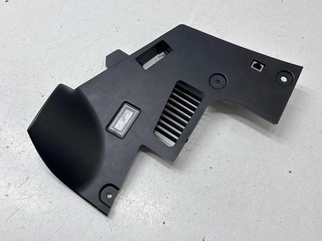 Dashboard lower bottom trim panel 109541300H