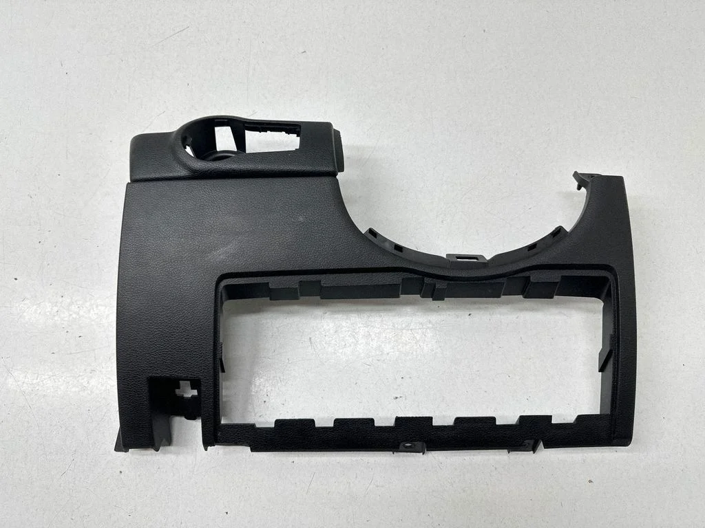 Armatuurlaua alumine viimistluspaneel P02880003BL