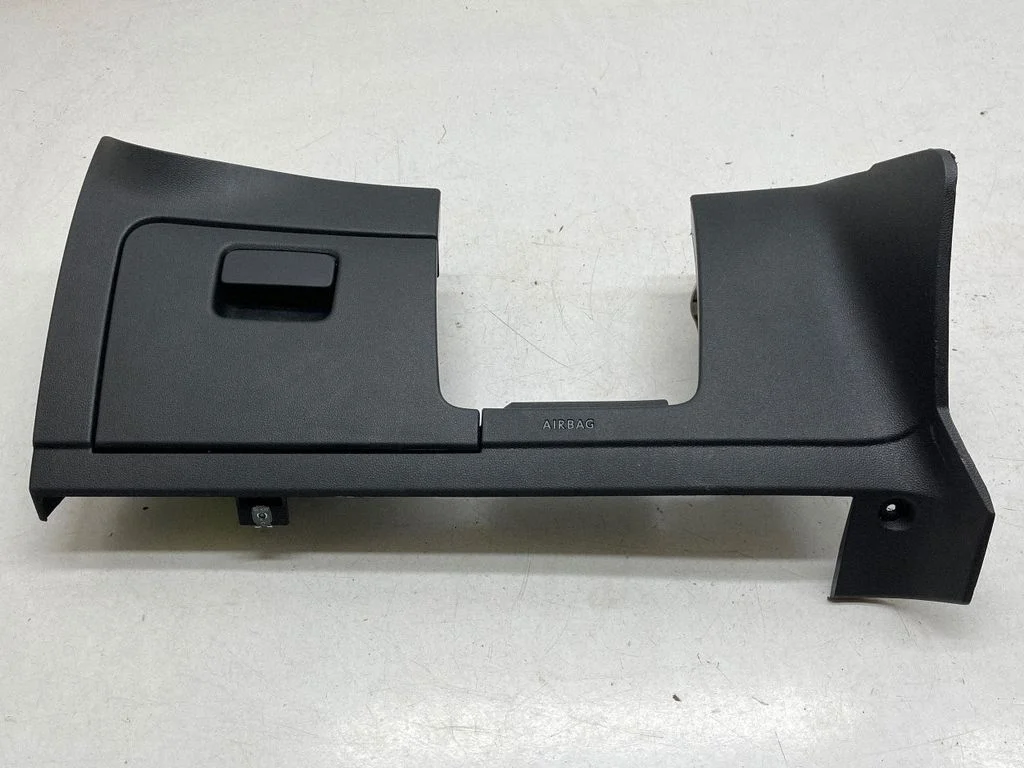 Paneļa apdares panelis (apakšējais) 5G1858367
