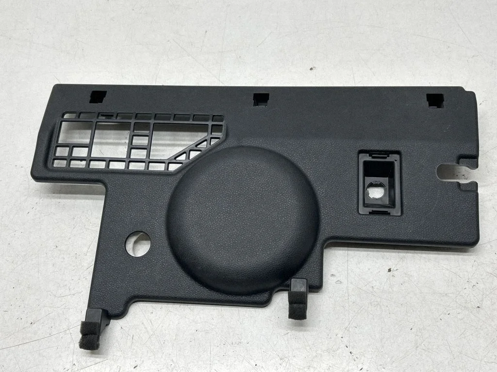 Dashboard lower bottom trim panel 97285D4010