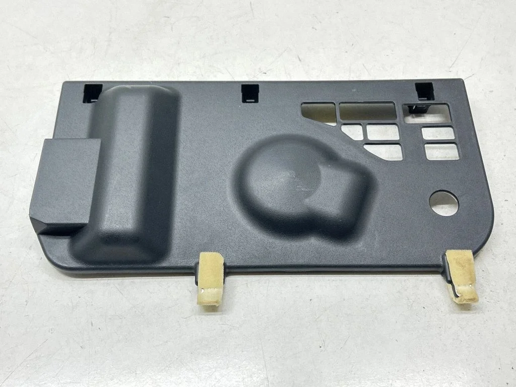 Dashboard lower bottom trim panel – KIA Niro (2022-)