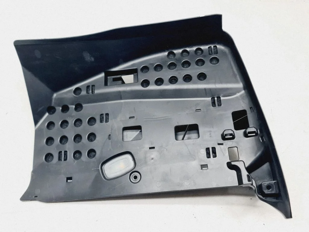 Panel deski rozdzielczej (dolny) A2536808604