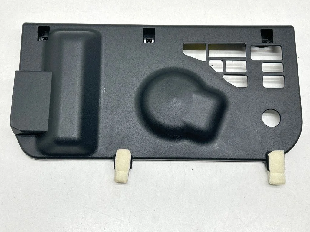 Dashboard lower bottom trim panel – KIA Niro (2022-)