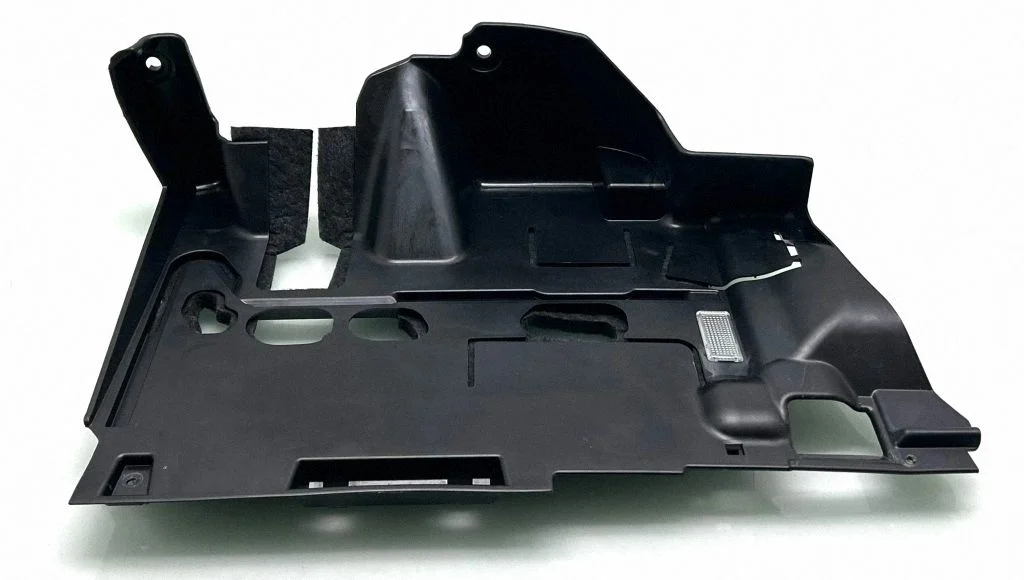 Paneļa apdares panelis (apakšējais) 3G1863081AQ