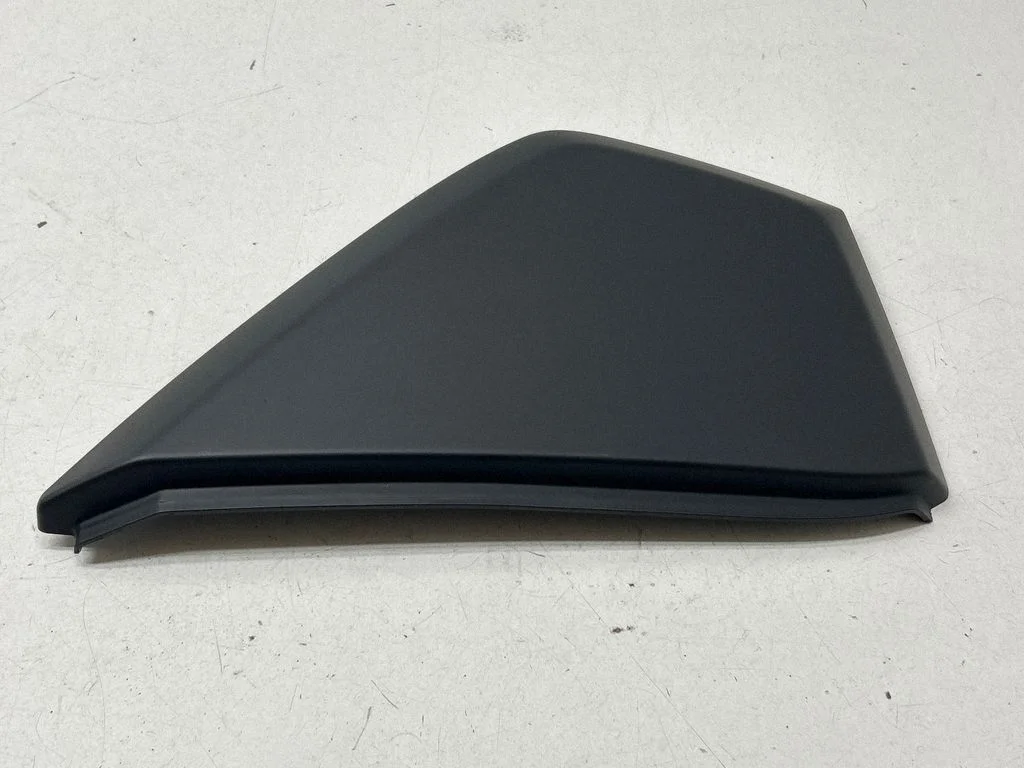 Dashboard side end trim – Porsche Cayenne (92A) (2010-2017)