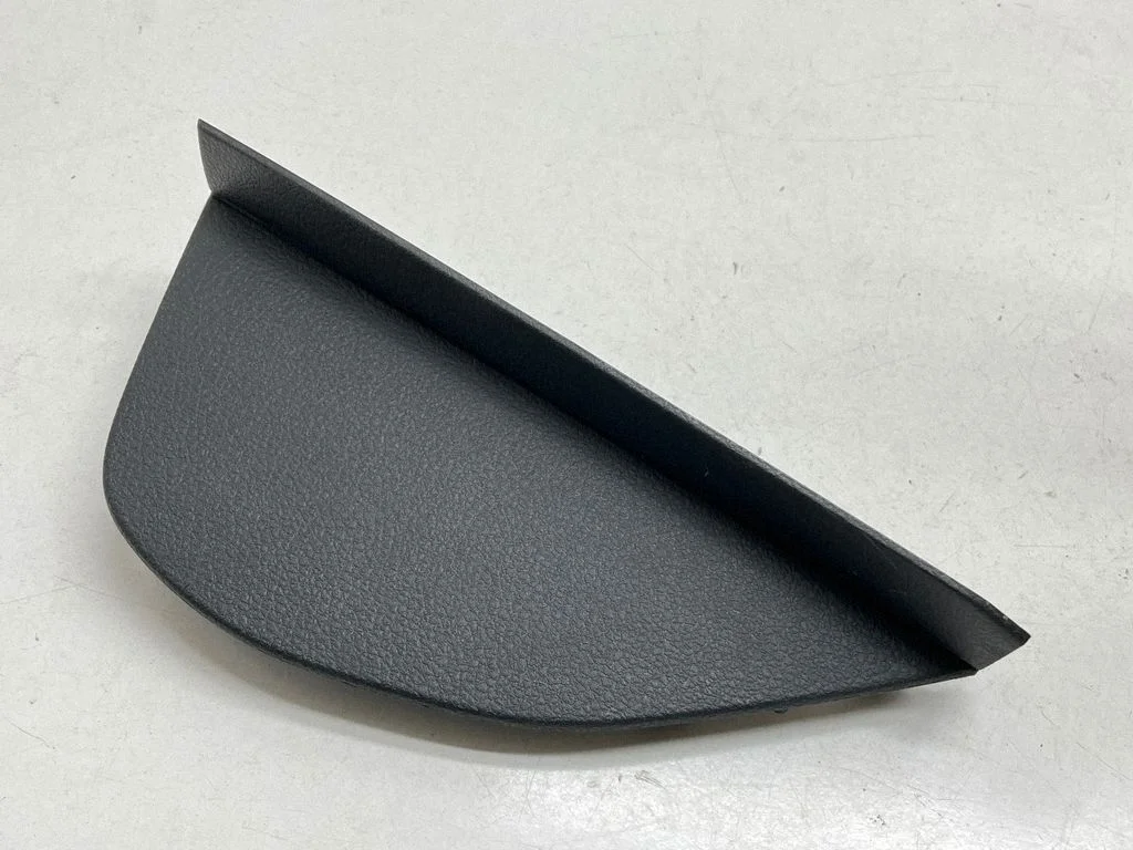 Dashboard side end trim 7E2858218