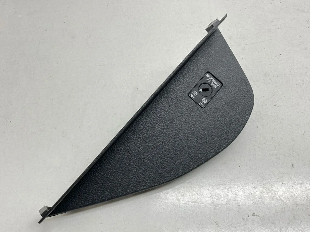 Dashboard side end trim 7E2858217A