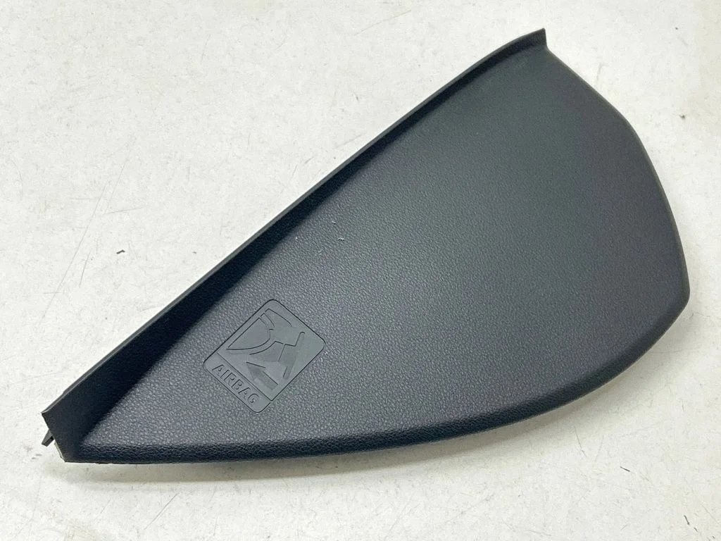 Paneļa apdares panelis (sānu) 5E0857503A