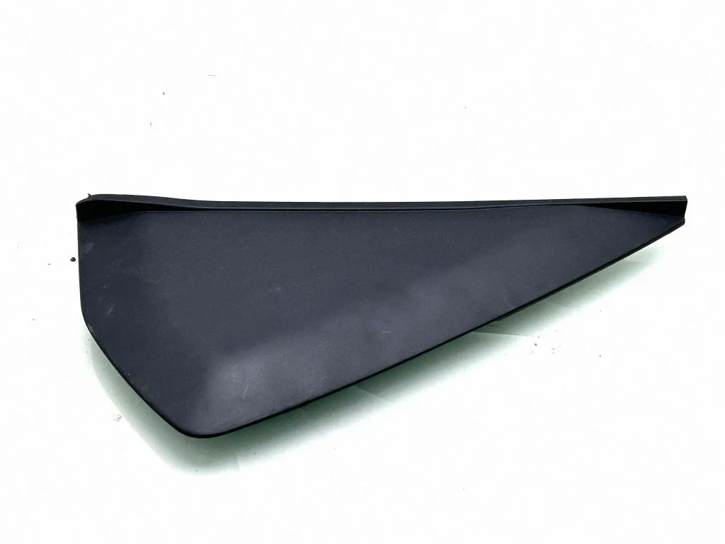 Paneļa apdares panelis (sānu) 68498JD000