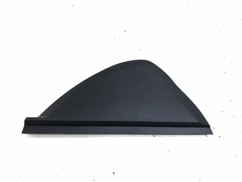 Paneļa apdares panelis (sānu) – Subaru Outback (2009-2014)