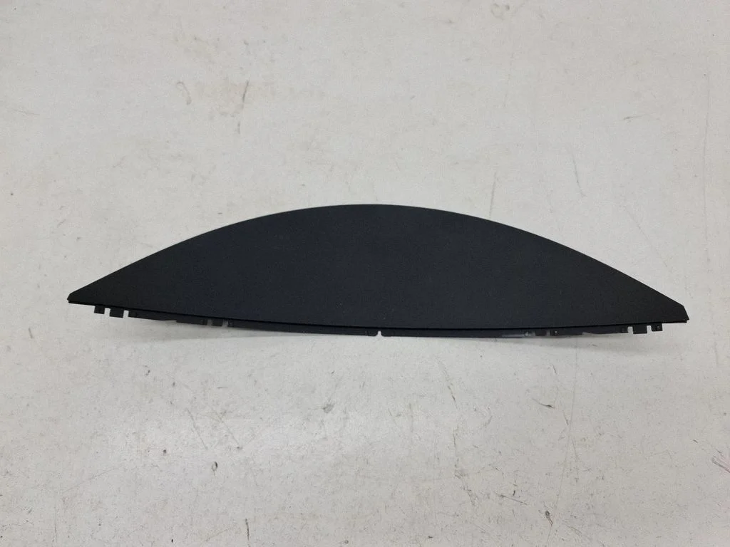 Instrumentu paneļa apdare 7L6857059B