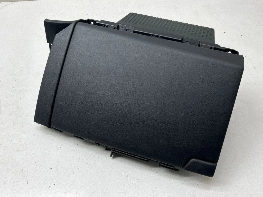 Glove box set 84511CV100WK